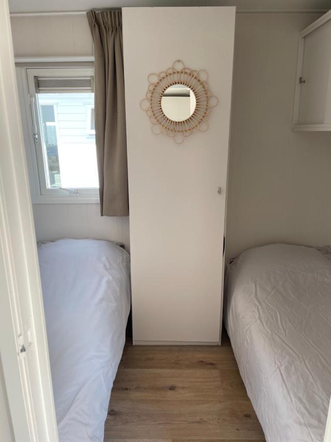 Luxe Chalet Direct Aan Het Water Met Strand Lith Bagian luar foto