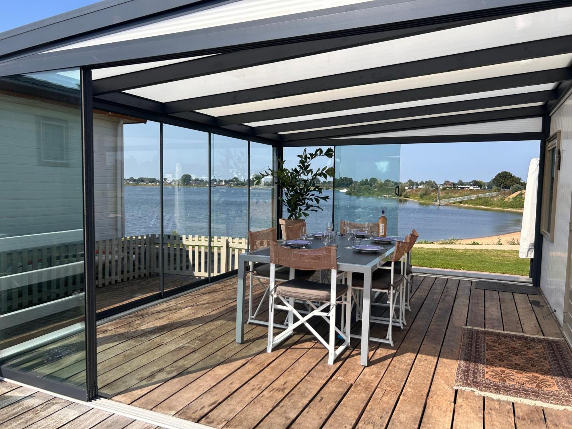 Luxe Chalet Direct Aan Het Water Met Strand Lith Bagian luar foto